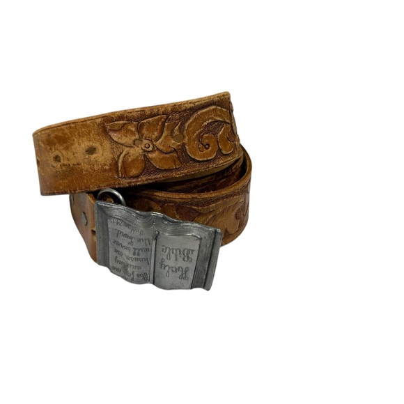 Siskiyou Bible Belt Buckle on Vintage 1984 Hand Tooled Leather Belt - Picture 2 of 10